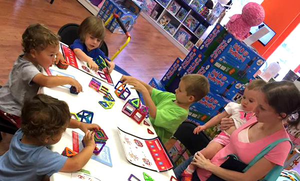 Magformers Build a Ball Challenge Magformers Build a Ball Challenge